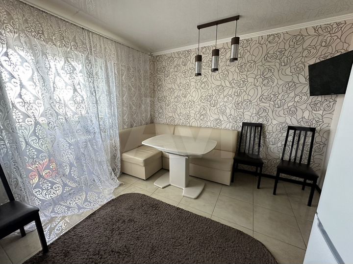 1-к. квартира, 47 м², 8/10 эт.