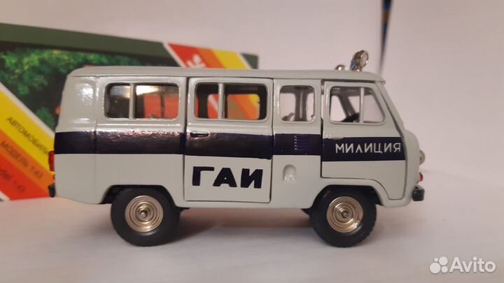 УАЗ 452 гаи милиция СССР 1/43