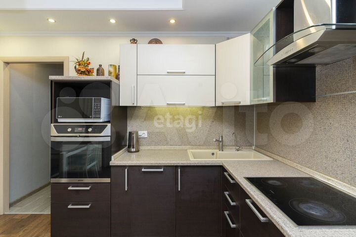 2-к. квартира, 63 м², 2/12 эт.