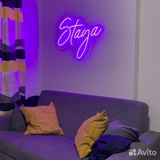 Неоновая вывеска, объемные буквы