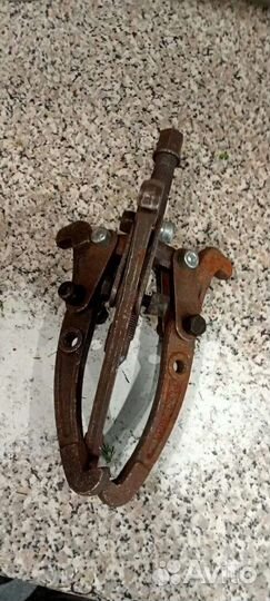 Сьемник автомобильны с ключами