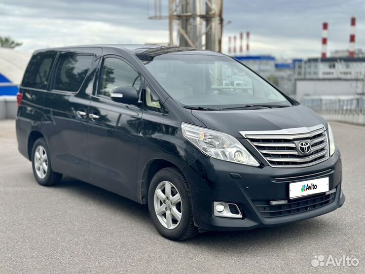 Toyota Alphard II