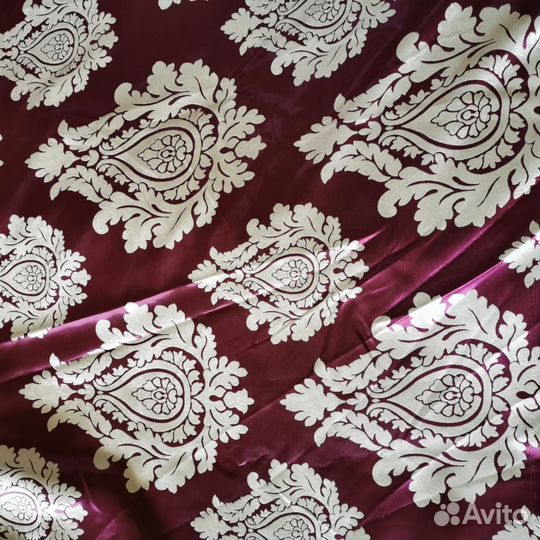 Отрез ткани для штор или мебели