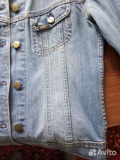Куртка джинсовая Lee. Размер S