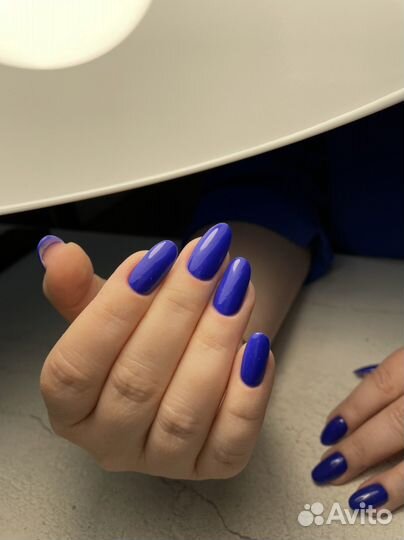 Требуется модель на маникюр