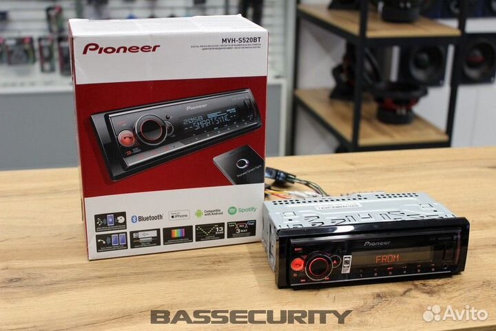 Магнитола Pioneer MVH-S520BT
