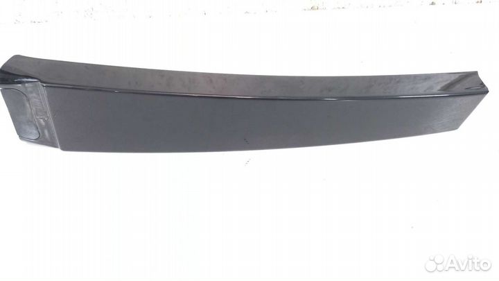 Молдинг средней стойки Volkswagen Toureg 1