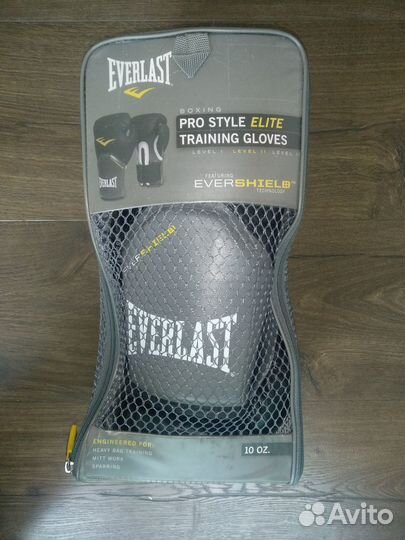 Перчатки боксерские Everlast 10 унций Level II