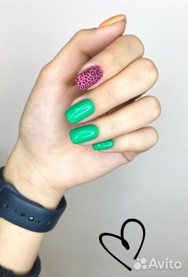 Маникюр, педикюр, наращивание ногтей