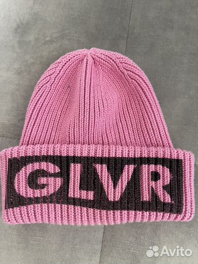 Шапка вязанная с принтом 