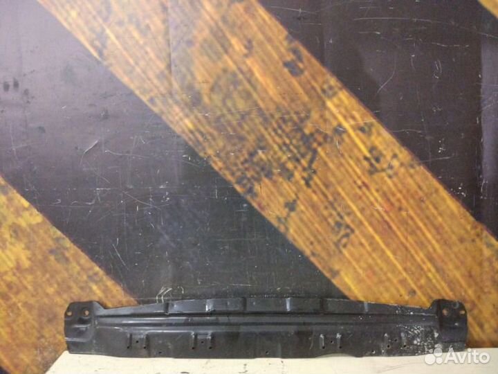 Крепление радиатора Audi Q7 4L BAR 2006