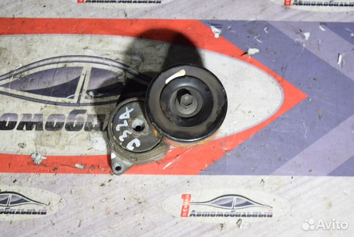 Натяжитель c Honda Inspire UA4 J25A