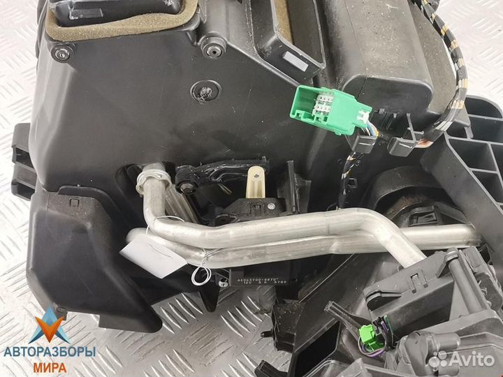 Радиатор кондиционера Cadillac CTS 2007