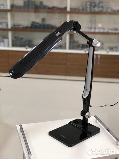 TL-402 светодиодная косметологическая лампа