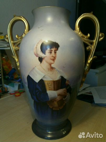 Ваза антикварная керамическая с росписью
