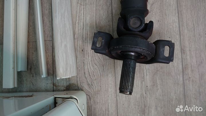 Карданный вал на mercedes vito 639