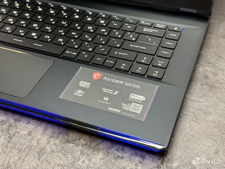 Msi Raider 15.6 240Гц RTX 3070Ti i7-12700H как NEW