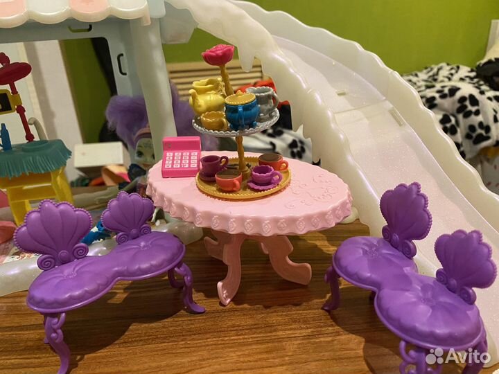 Домик энчантималс