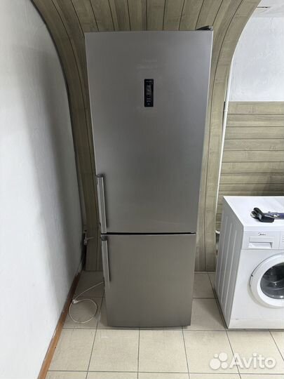 Холодильник hotpoint ariston бу No Frost