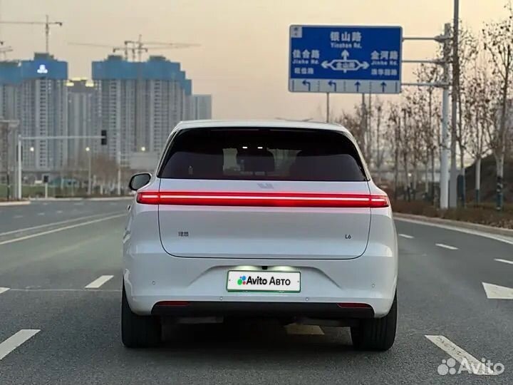 LiXiang L6 1.5 AT, 2024, 2 500 км