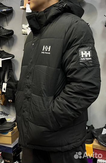 Зимняя куртка Helly новая 48-52