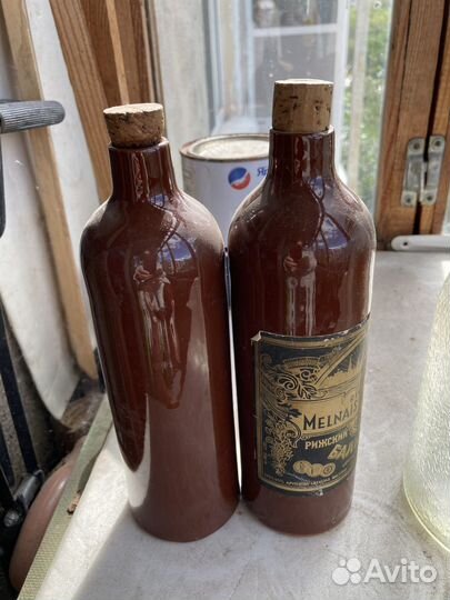 Антикварная бутылка