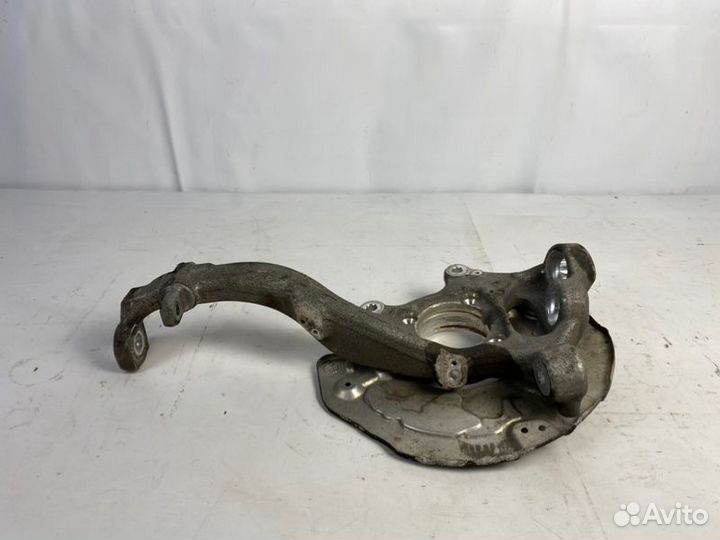 Кулак передний правый Mercedes Glc-Class X253