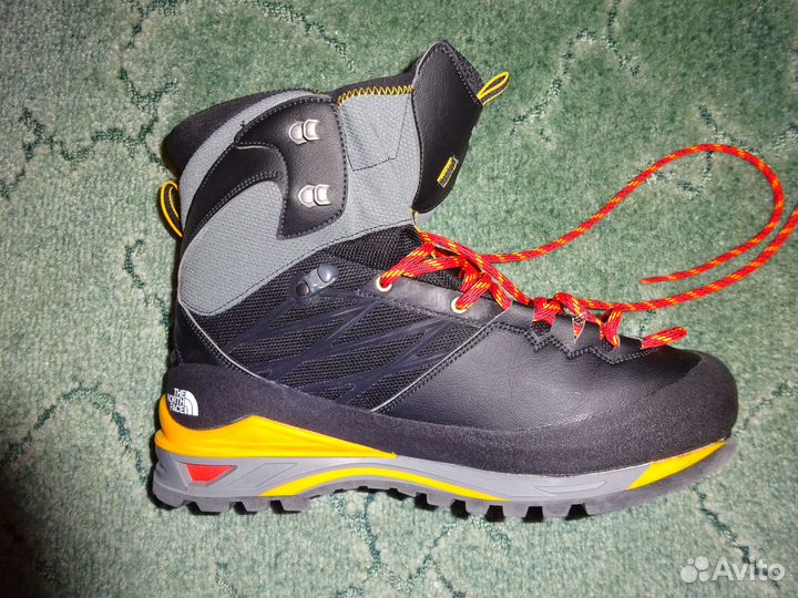 Альпинистские ботинки с Gore-Tex North Face новые