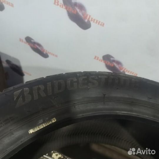 Bridgestone Alenza 001 235/45 R20