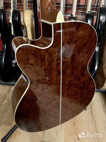 Гитара + Чехол (красное дерево)