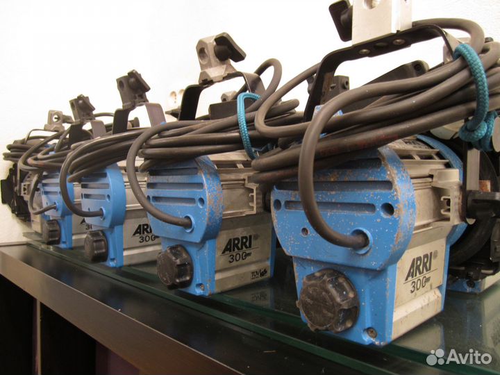 Arri Junior 300 plus