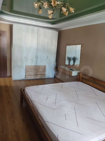 2-к. квартира, 70 м², 2/5 эт.