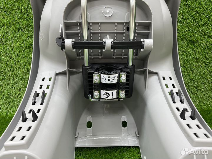 Детское велокресло Hamax Kiss Medium новое