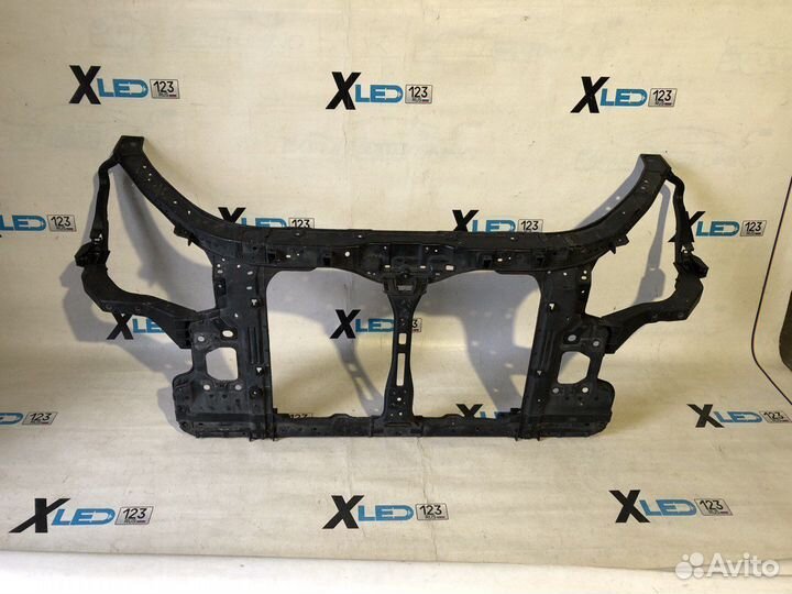 Передняя панель телевизор Hyundai Equus