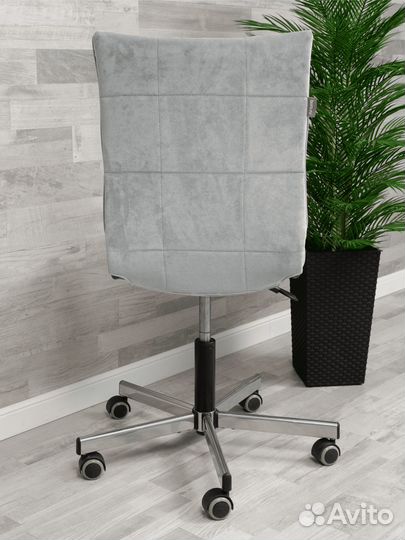 Кресло серо-голубое