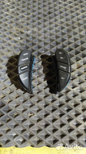 Кнопки на руль Dodge Intrepid