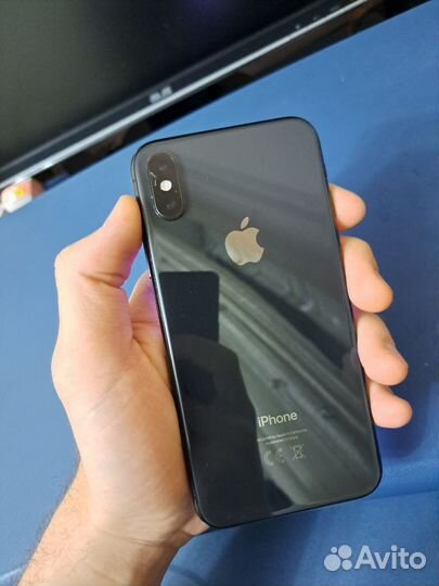 Телефон iPhone XS