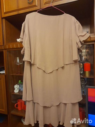 Платье женское. Размер 54