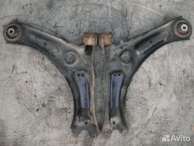 Рычаг передний левый правый VW VAG