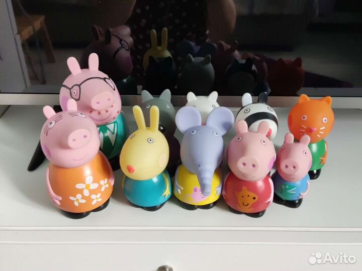 Игрушка Свинка пеппа с семьёй и друзьями