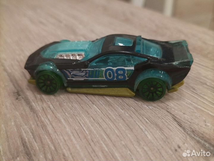 Hot wheels машина