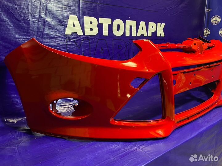 Бампер передний Ford Focus 3 Красный