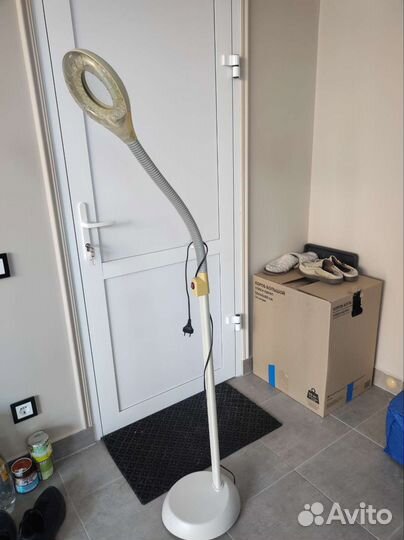 Косметологическая лампа лупа