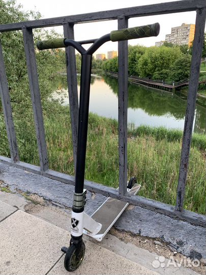 Професиональный трюковой самокат 