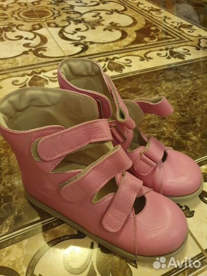 Ортопедические ботинки