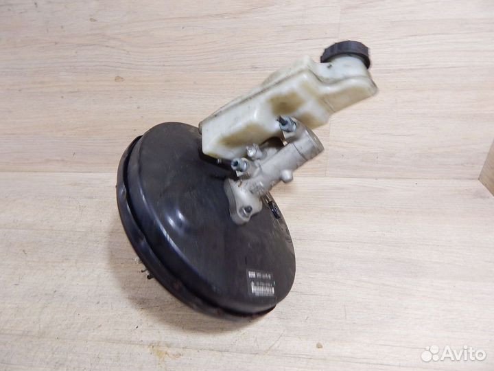 Вакуумный усилитель тормозов Ford Focus 2