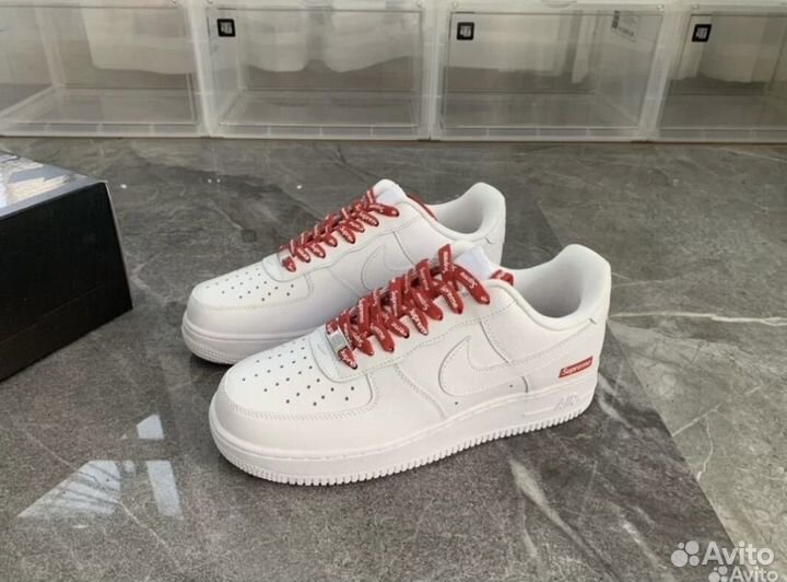 Nike Air Force 1 low supreme