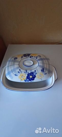 Тарелки,ваза, стаканы,рюмки