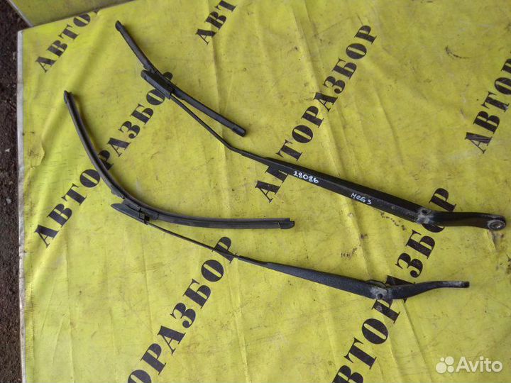 Поводок стеклоочистителя (дворников) Renault