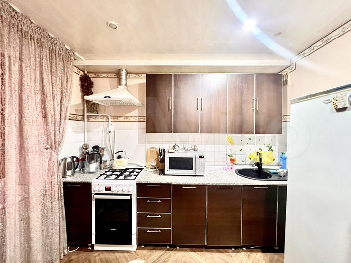 2-к. квартира, 54 м², 4/9 эт.